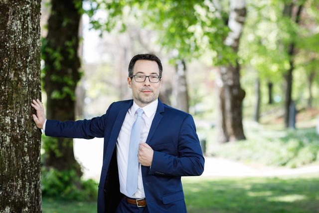 Klubobmann Markus Malle (ÖVP) moderiert das Clubgespräch zum Thema "Verhindert Naturschutz den Klimaschutz?"