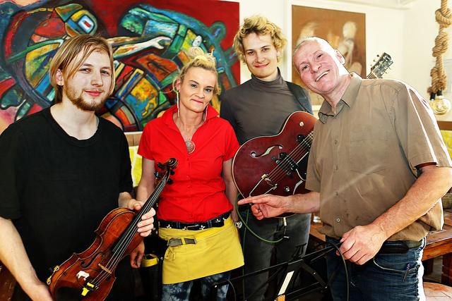Sylke & Ludwig Schneider mit Pizsebpaulo