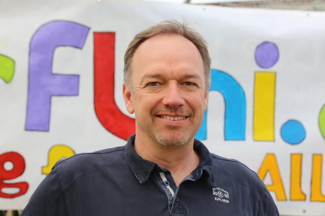 Manfred Mikl, Initiator der Dorfuni in Zelting.