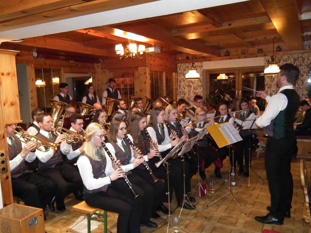 Bei der Jahreshauptversammlung spielte die Musikkapelle St. Andrä auf.