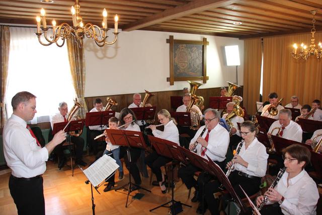 Die Bauernkapelle und der MGV musizierten gemeinsam.