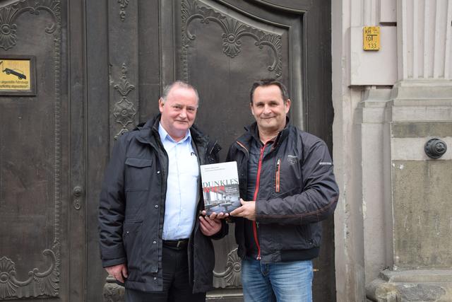 Die Autoren Johannes Sachslehner (l.) und Robert Bouchal.
