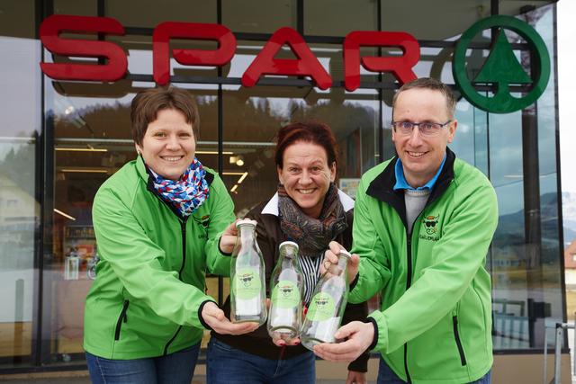 Freude über die neue Kooperation mit Spar: Andrea Gschaidbauer, Manuela Klammler-Almer und Michael Gschaidbauer.