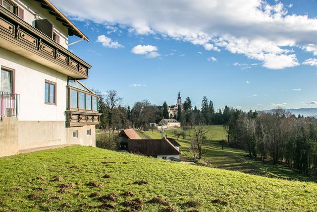 Das künftige Hotel liegt in direkter Nähe zum Schloss Hollenegg und in ruhiger Lage.