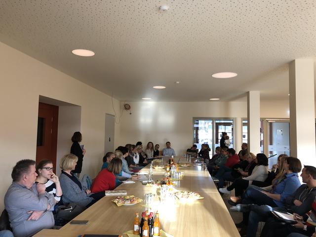 Gut besucht war der erste Runde Tisch zum Thema Kinderbetreuung in der Großgemeinde.
