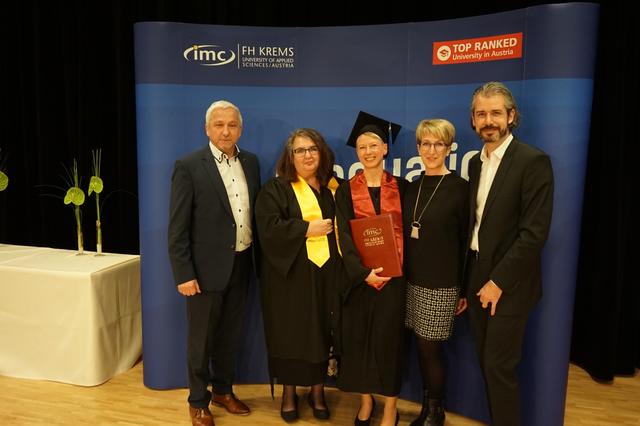 GF Fritz Weber; Studiengangsleitung Mag. Adelheid Schönthaler, BSc; DGKP Sonja Kainz, BA; Stationsleitung Pflege Elfriede Stiedl und Pflegedienstleitung Jürgen Friedl, MSc (v.l.).
