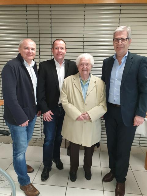 Gratulationen zum 90er