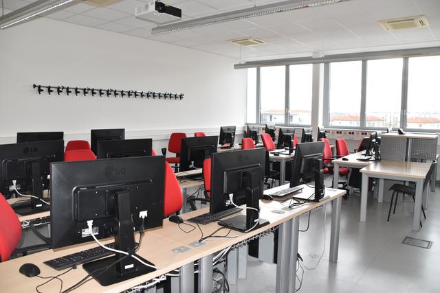 Leere Hörsäle ab Montag: Studenten werden von daheim aus unterrichtet.