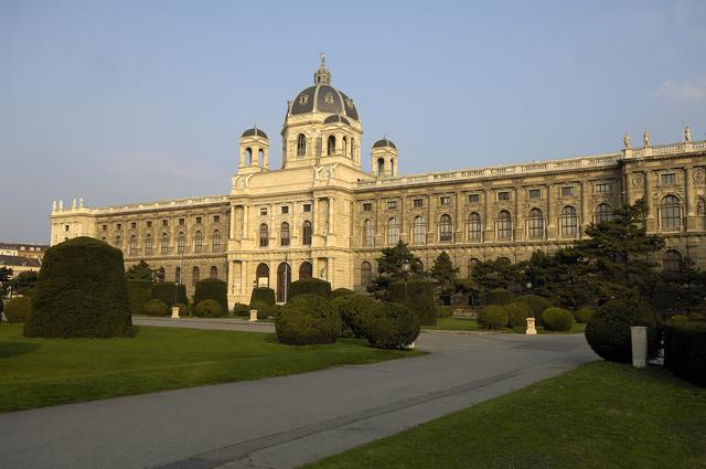 Das Naturhistorische Museum bleibt vorerst für Besucher geschlossen. | Foto: Kracher