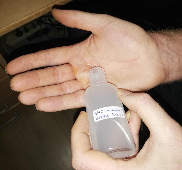 WHO DESINFEKTIONSMITTEL SELBST HERGESTELLT - EIN SELBSTVERSUCH