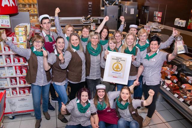 Das Team des SPAR-Supermarktes Kufstein/Zell gehört mit der „Goldenen Tanne“ zu den Besten des Landes.