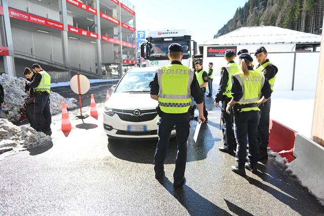 Sicherheitskontrollen am Brenner.