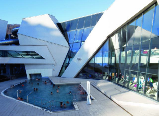 Nun schließt auch die Kärnten Therme wegen der Ausbreitung des Coronavirus