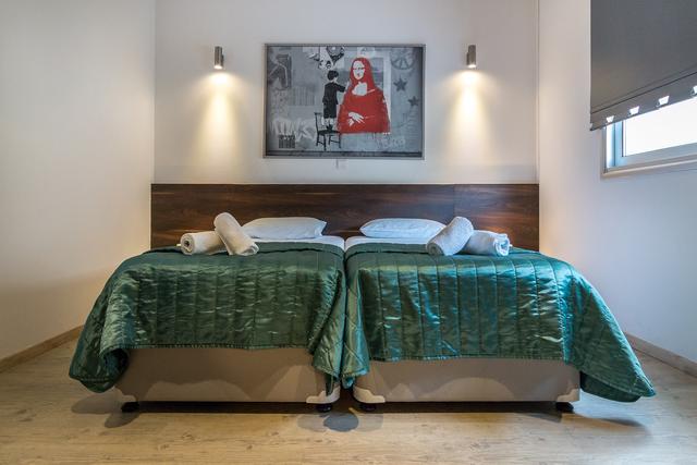 Leere Betten aufgrund von Hotelstornierungen in Österreich.