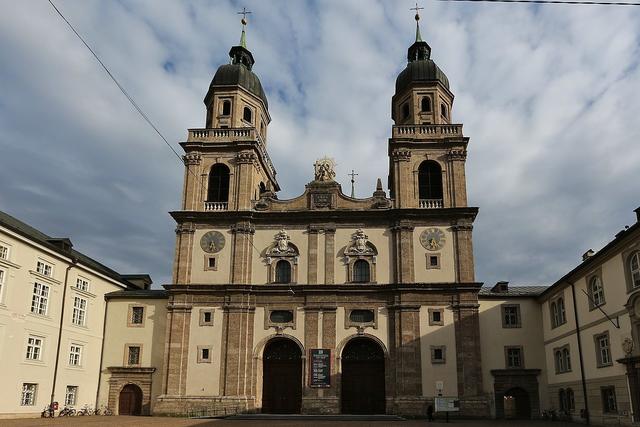 Ab Montag stehen die Kirchen in Österreich meistens leer