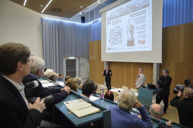 Ringvorlesung 2020 LH Dr. Peter Kaiser, Links Dr. Walter Fanta, Mitte, Mag. Dominik Srienc, Rechts