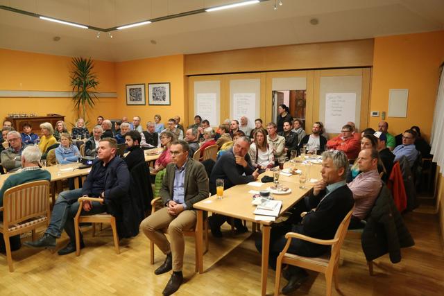 Gut besucht und gute Stimmung: das war das Nationalpark Forum 2020 beim Gasthof Hensle in St. Gallen.