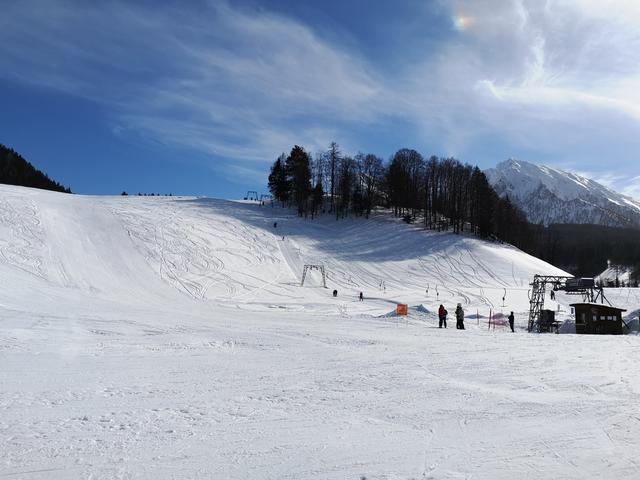 Der Betrieb in den Skigebieten wird mit Montag eingestellt.