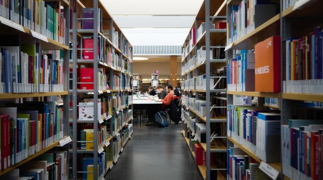 Aufgrund der aktuellen Situation rund um das Cornavirus bleiben die Stadtbücherei und die Bücherei Schönegg bis auf Weiteres geschlossen.