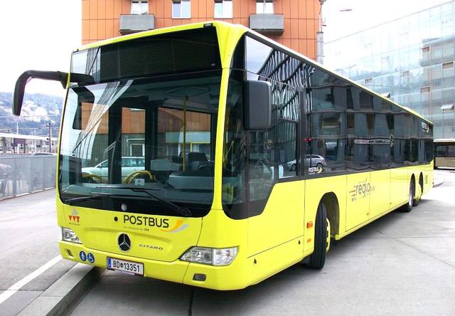 Vorkehrungen wegen Corona auch in Bussen und Bahn. | Foto: Postbus