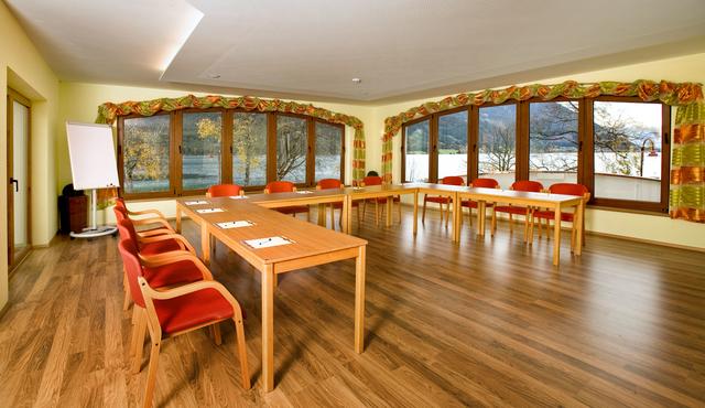 Im Tagungsraum mit Seeblick ist kreatives und angenehmes Arbeiten im Hotel Post am See garantiert