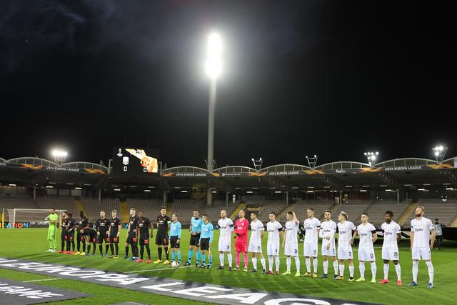Leere Ränge auf der Linzer Gugl, wo vor wenigen Wochen noch echte Europa-League-Feste gegen Alkmaar, Sporting Lissabon, PSV Eindhoven oder Rosenborg Trondheim gefeiert wurden.
