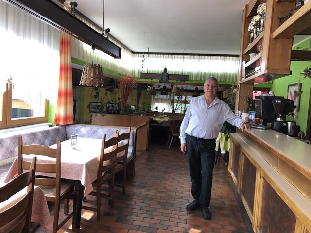 Im Kreuzstadl-Restaurant am Schlösslberg in Mogersdorf werden auf unbestimmte Zeit die Sitzplätze leer bleiben.