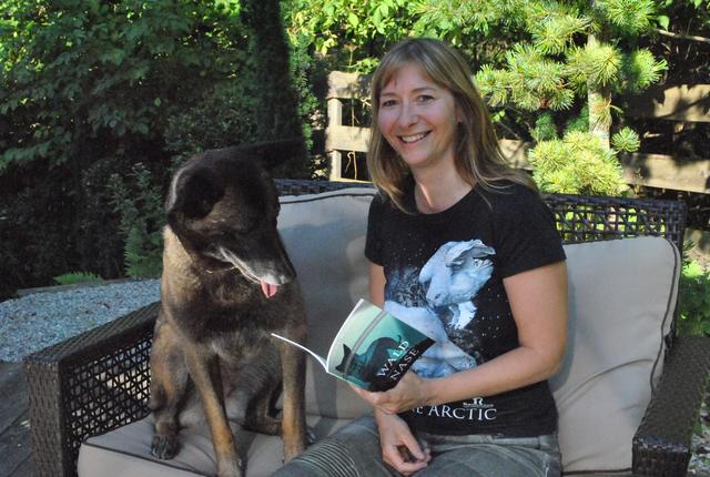 Sandra Walkshofer und Hündin Atia