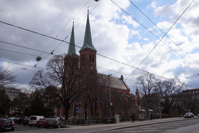 In der Brigittakirche sowie allen weiteren Kirchen im Bezirk gibt es keine öffentlichen Gottesdienste und Versammlungen. Kirchliche Feiern wie Taufen und Hochzeiten werden verschoben. Für das persönliche Gebet bleiben Kirchen aber geöffnet.