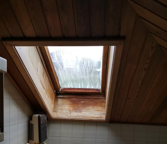 Defektes Dachfenster