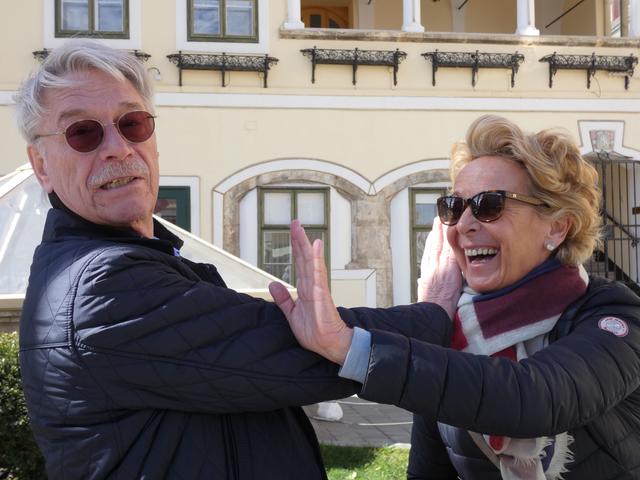 Wolfgang und Erika Dorten befürworten die Maßnahmen der Regierung.