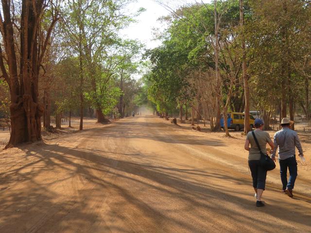 12.02.2020 so schaut hier Straße aus (Sambor Prei Kuk)