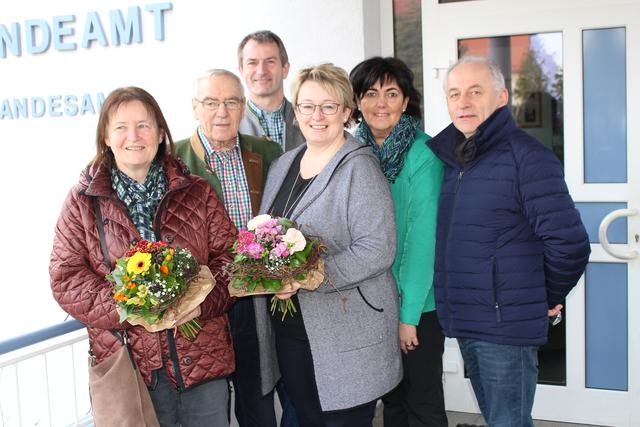 Inge Wimmer, Altbürgermeister Josef Wührer, Amtsleiter Franz Treiblmayr, Christiane Nöbauer, Vizebürgermeisterin Andrea Schachinger und Bürgermeister Josef Schöppl (v.l.).