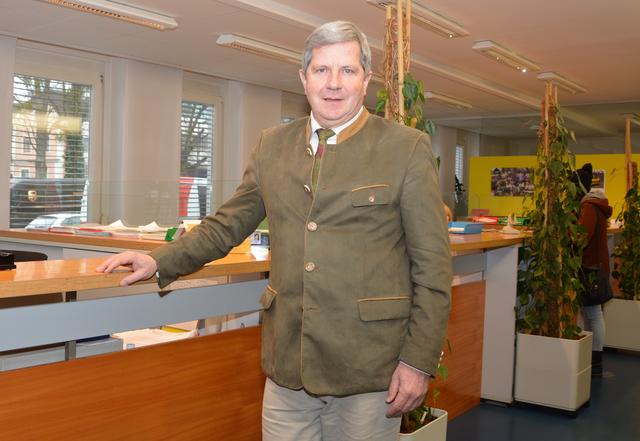 Bezirkshauptmann Max Wiesenhofer ist stolz auf seine Mitarbeiter der Bezirkshauptmannschaft, die sich der herausfordernden Situation im Bezirk stellen und der Bevölkerung mit Rat und Tat zur Seite stehen.