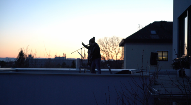Die Mellers aus St. Georgen spielten von ihrer Terrasse Oasis und Green Day