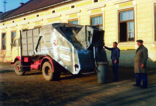 1975 war in Ollersdorf erstmals ein Müllwagen unterwegs, damals noch unter einem regionalen Gemeindeverband. Seit 1980 kümmert sich der Burgenländische Müllverband (BMV) um die Abfallwirtschaft aller Gemeinden. | Foto: Volksschule Ollersdorf