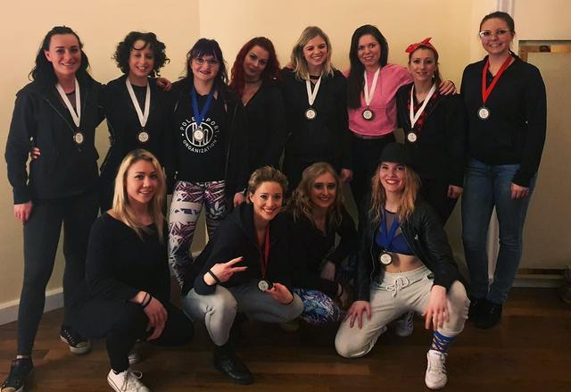 Die Mitglieder der Poledance Studios Ried und Grieskirchen waren in Wien erfolgreich.