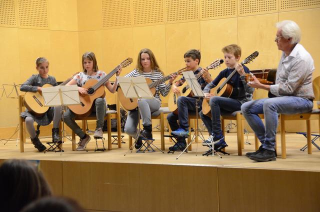 Die Landesmusikschule Kufstein und Umgebung gab ein Konzert im Schwoicher Mehrzwecksaal.  | Foto: Nageler