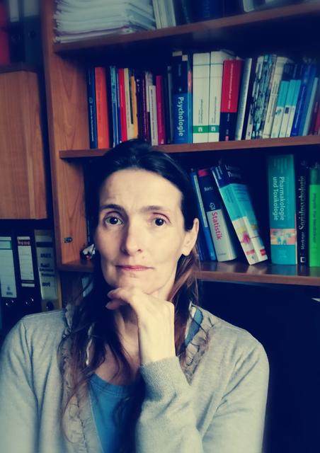 Elvira Egger ist klinische Psychologin und Gesundheitspsychologin. Sie hat uns Tipps gegeben, wie wir mit der jetzigen Situation umgehen können.