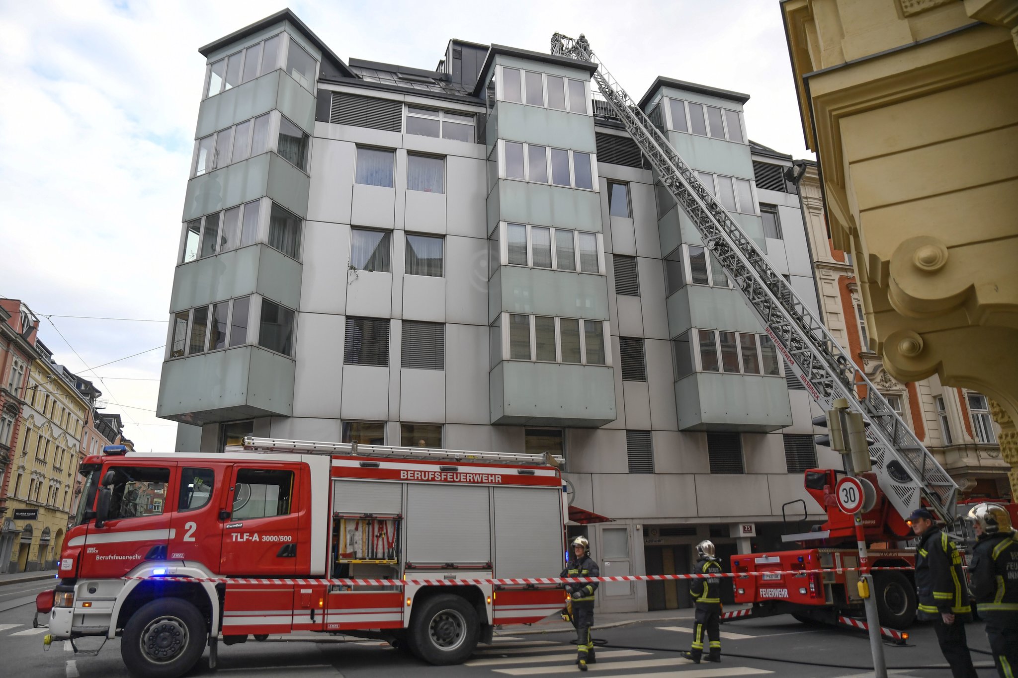 In der Rubrik Flirt & Abenteuer Wilten (Innsbruck) finden Sie ber 1.000 Kontaktanzeigen, u.a. Affre, Seitensprung oder One-Night-Stand. Mann sucht Frau. Flirt & Abenteuer Wilten (Innsbruck) | Locanto Casual Dating