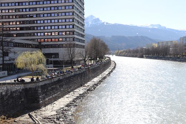 Die Promenade nach der Schließung der Universität. (Foto: Isser)