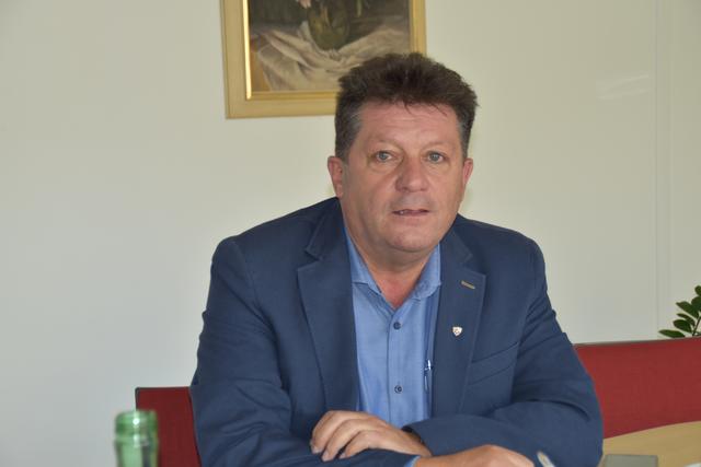 Söldens Bürgermeister Ernst Schöpf sieht sich einer großen Herausforderung gegenüber.