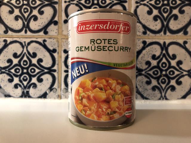 Punkte: 1 Punkt
Preis: 2,19 Euro
Gewicht: 400 Gramm
Haltbarkeit: Mai 2022
Fazit: Wir wollten eine vegetarische Variante probieren – ein Griff ins Klo. Süßlich komische Konsistenz – es erinnerte an Babybrei, der schon einmal gekaut worden ist.