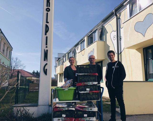 Zimmerl spendet frische Lebensmittel ans Kolping-Haus. | Foto: privat