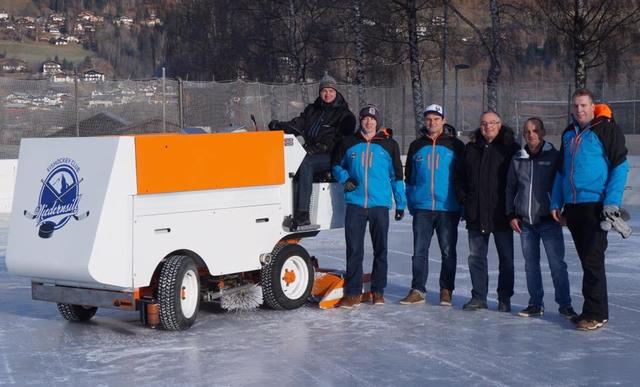 Obmann Lucas Aigner ist das Bindeglied zwischen Gemeinde und dem Eishockey-Klub