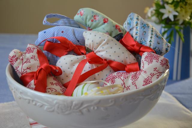 Osterschmuck nach persönlichem Geschmack gestalten.  | Foto: Grumbach 