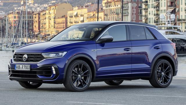 Er kann auch ganz brav sein, wenn er will. VW T-Roc R | Foto: www.carpixel.net