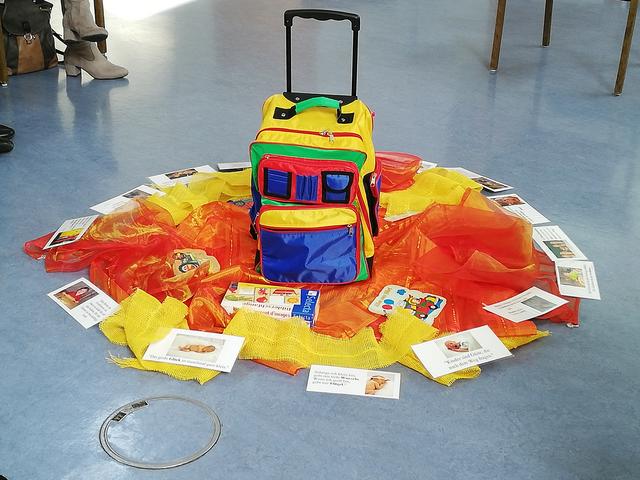 Eine prägende Reise ist die Beziehung zwischen Großeltern und Enkelkindern. Der Koffer für´´ s Leben wird oft mit vielen gemeinsamen Erlebnissen gepackt.
