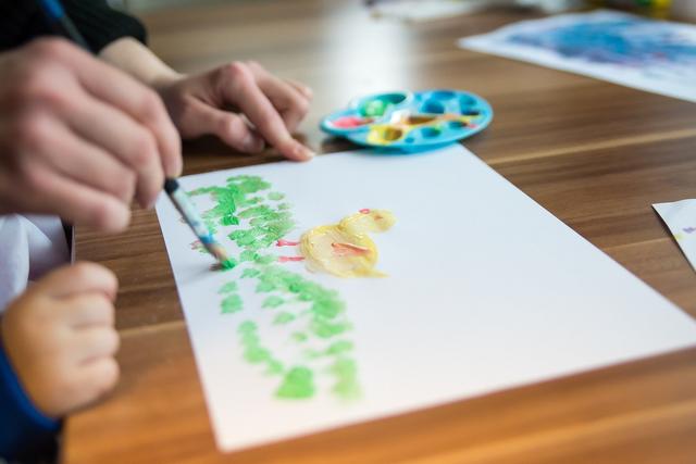 Beim Malwettbewerb soll die Natur und die Tiere auf Papier festgehalten werden.
