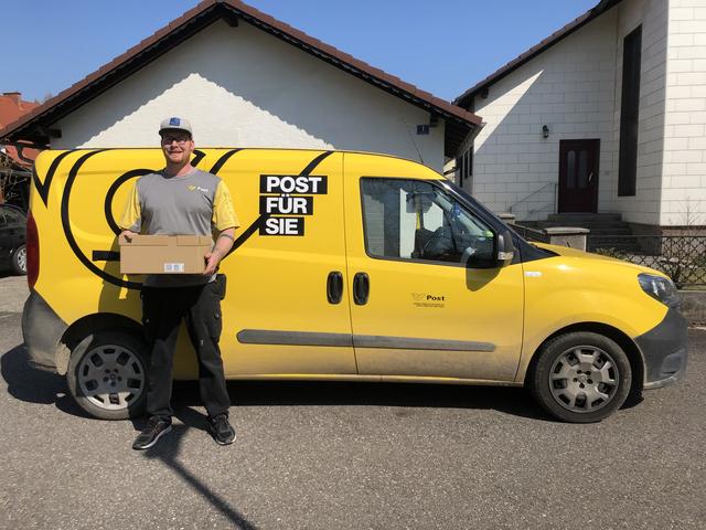 Gerald Kötterl bringt in Neuzeug regelmäßig die Post.